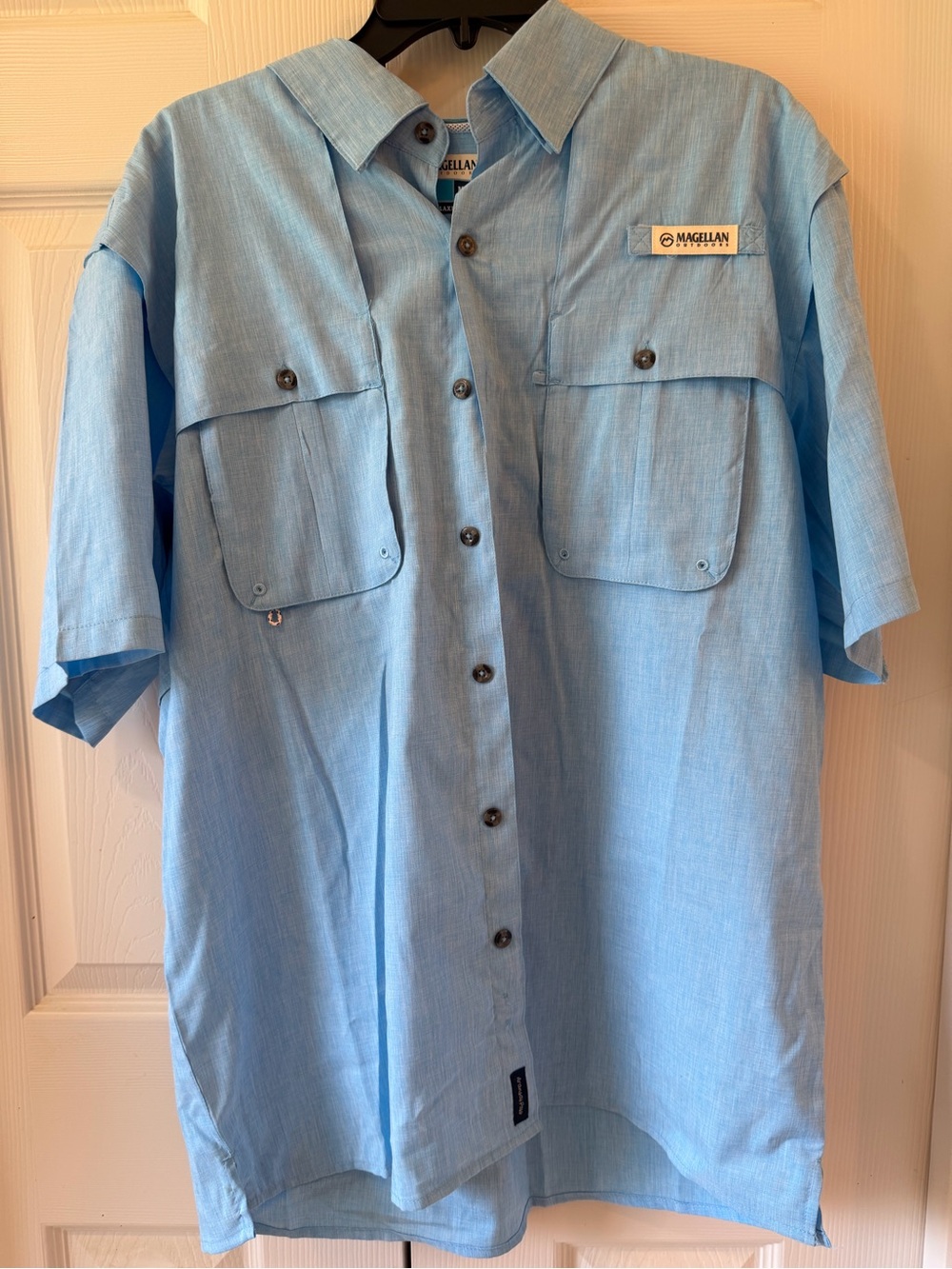 Magellan Outdoors Light Blue Short Sleeve Button-Front Fishing Shirt size M